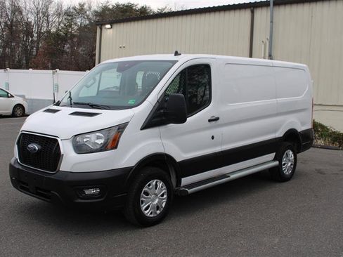 Used 2024 Ford Transit 250 Low Roof w/ Exterior Upgrade Package image 4