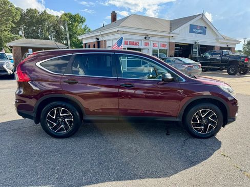 Used 2016 Honda CR-V SE image 6