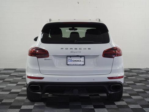 Used 2016 Porsche Cayenne AWD/4WD image 4