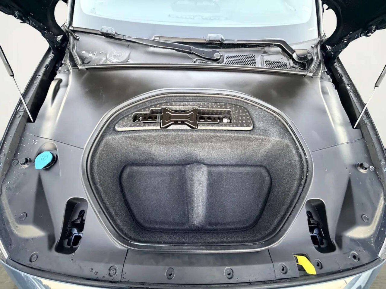 Used 2022 Polestar Polestar 2 w/ Performance Package AWD/4WD image 13