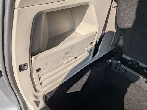 Used 2019 Dodge Grand Caravan SXT FWD image 26