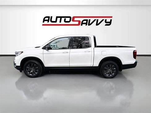 Used 2024 Honda Ridgeline Sport image 4