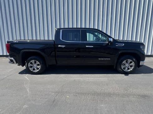 Used 2025 GMC Sierra 1500 SLT AWD/4WD image 7