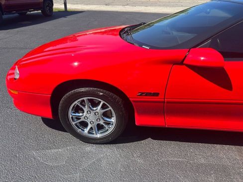 Used 2002 Chevrolet Camaro Z28 w/ Preferred Equipment Group 2 RWD image 15