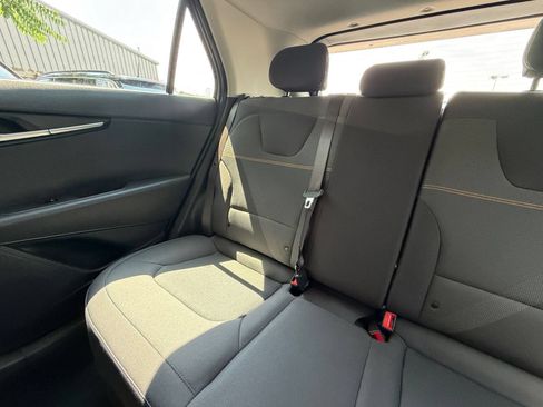 Used 2026 Kia Niro LX FWD image 37