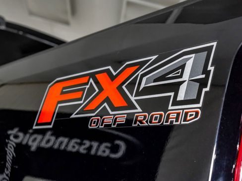 Used 2019 Ford F250 XLT w/ XLT Premium Package image 45