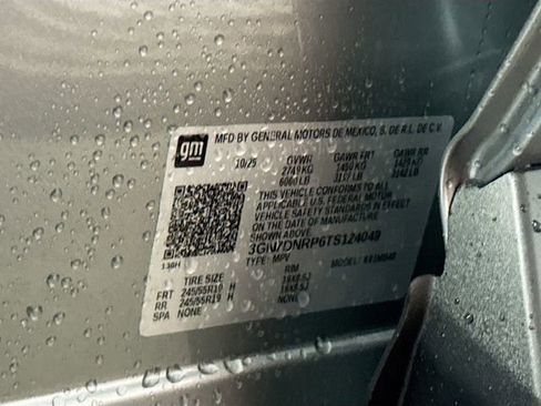 New 2026 Chevrolet Equinox EV LT image 32