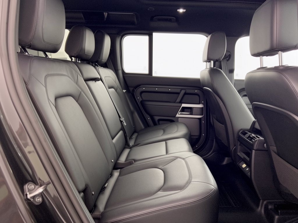 Certified 2024 Land Rover Defender 110 S AWD/4WD image 29