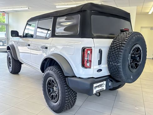 Certified 2023 Ford Bronco Wildtrak AWD/4WD image 6