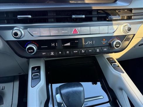 Used 2023 Kia Telluride S image 18