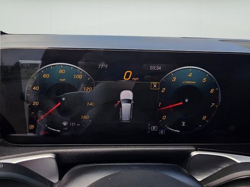 Used 2022 Mercedes-Benz GLB 250 4MATIC image 17