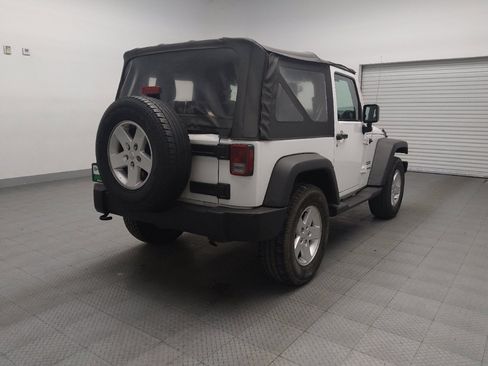 Used 2018 Jeep Wrangler Sport AWD/4WD image 9