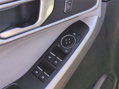 Used 2023 Ford Explorer XLT w/ Equipment Group 202A image 13