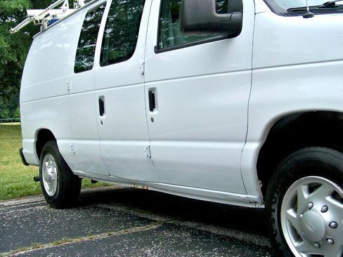 Used 2013 Ford E-150 and Econoline 150 w/ PWR Group image 22