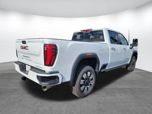 New 2026 GMC Sierra 2500 Denali w/ Denali Reserve Package image 5