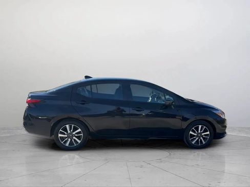 Used 2021 Nissan Versa SV FWD image 8