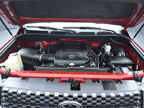 Used 2018 Toyota Tundra SR5 w/ TRD Off Road Package AWD/4WD image 47