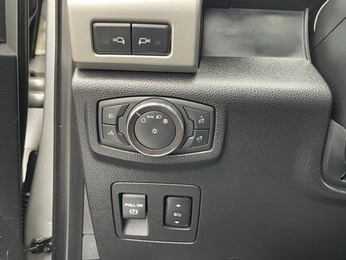 Used 2019 Ford F150 Lariat w/ Equipment Group 502A Luxury image 26