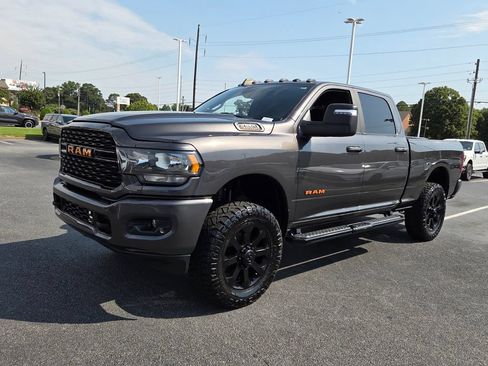 Used 2024 RAM 2500 Big Horn w/ Night Edition AWD/4WD image 3