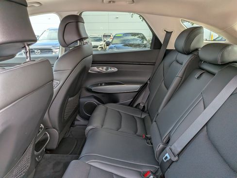 Used 2025 Genesis GV70 2.5T w/ Select Package AWD/4WD image 15