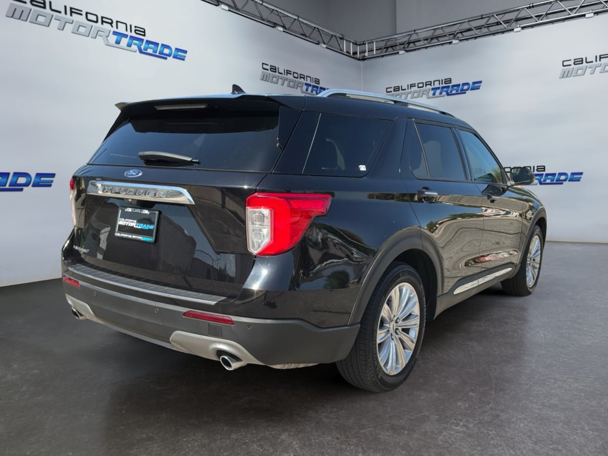 Used 2023 Ford Explorer Limited w/ Limited Technology Package RWD image 5