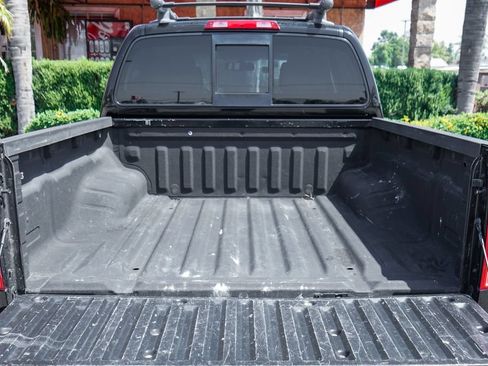 Used 2018 Nissan Frontier PRO-4X w/ Pro-4x Luxury Package AWD/4WD image 8