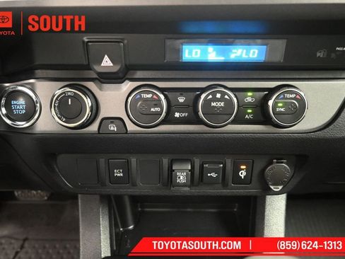 Used 2023 Toyota Tacoma TRD Sport AWD/4WD image 18