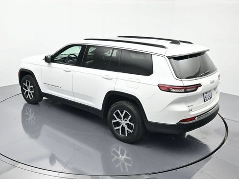 Used 2024 Jeep Grand Cherokee L Limited w/ Luxury Tech Group II AWD/4WD image 36