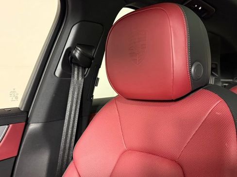 Used 2025 Porsche Cayenne S AWD/4WD image 20