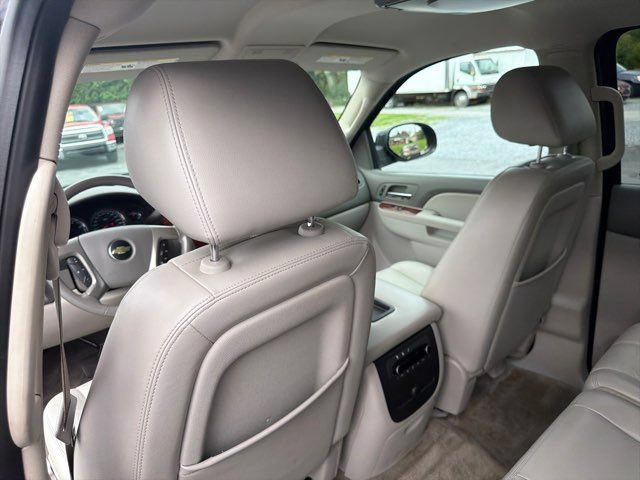 Used 2012 Chevrolet Suburban LT AWD/4WD image 18
