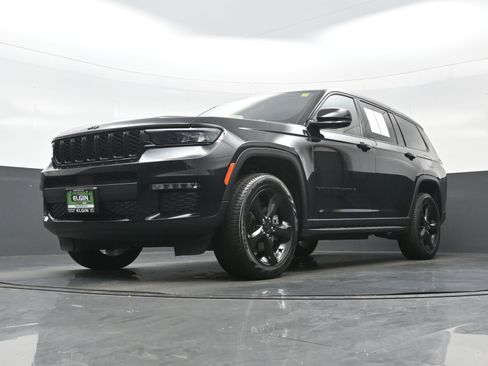 Used 2024 Jeep Grand Cherokee L Limited w/ Black Appearance Package AWD/4WD image 30
