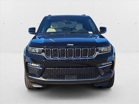 New 2025 Jeep Grand Cherokee Limited w/ Trailer Tow Package image 6