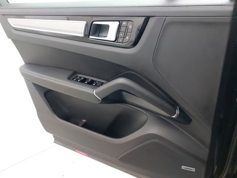 Certified 2021 Porsche Cayenne GTS image 29