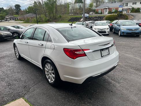 Used 2013 Chrysler 200 Limited FWD image 7
