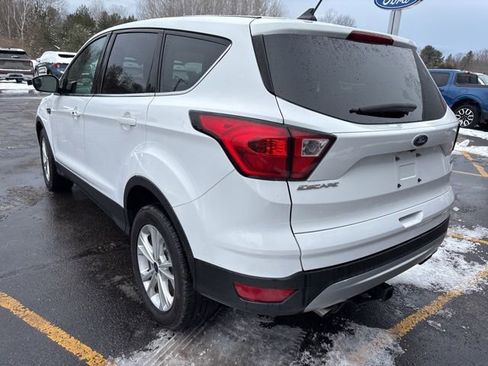 Used 2019 Ford Escape SE image 7
