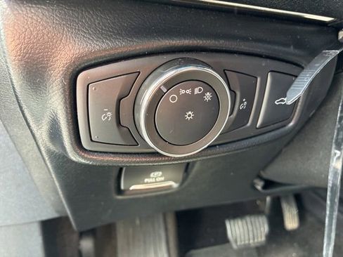 Used 2017 Lincoln MKZ Premiere FWD image 18