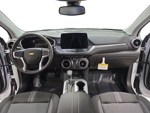 New 2026 Chevrolet Blazer LT w/ Convenience Package AWD/4WD image 11