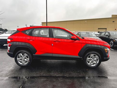 New 2026 Hyundai Kona SE image 8