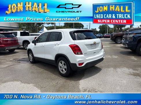 Used 2020 Chevrolet Trax LS FWD image 7