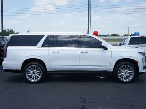 Used 2024 Cadillac Escalade ESV Premium Luxury w/ Performance Package AWD/4WD image 5