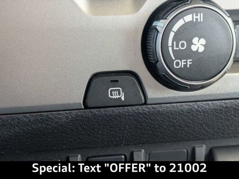 Used 2020 Toyota Tacoma SR5 RWD image 22