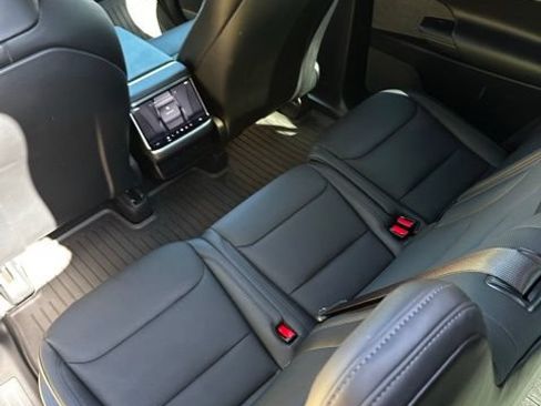 Used 2024 Tesla Model X AWD/4WD image 19