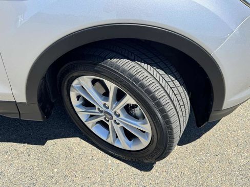 Used 2019 Ford Escape SEL AWD/4WD image 39