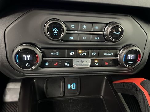 Used 2025 Ford Bronco Stroppe Edition image 21