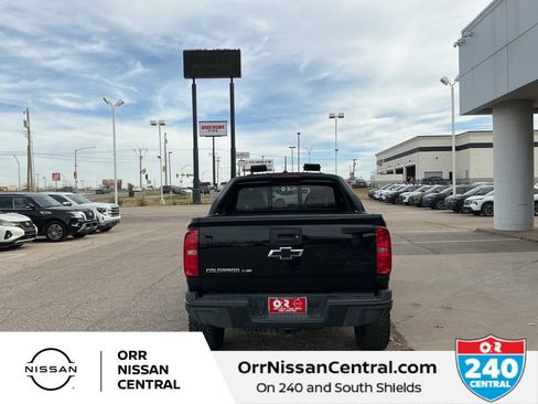 Used 2018 Chevrolet Colorado ZR2 w/ ZR2 Midnight Special Edition image 6