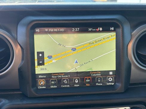 Used 2022 Jeep Wrangler Unlimited Sport image 23