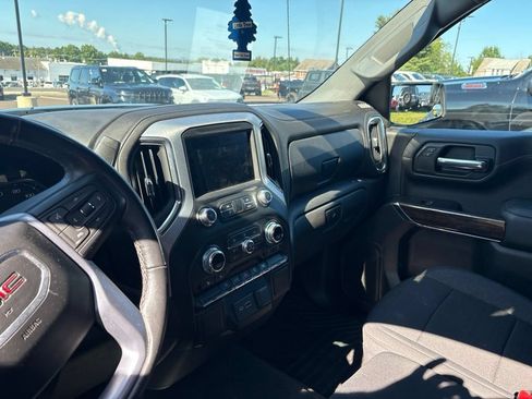Used 2022 GMC Sierra 1500 Elevation AWD/4WD image 7