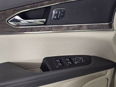 Used 2016 Lincoln MKX Reserve w/ Cargo Utility Package image 23