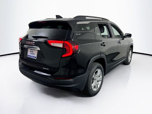 Used 2022 GMC Terrain SLE w/ Driver Convenience Package AWD/4WD image 5