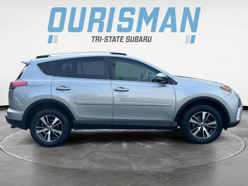 Used 2018 Toyota RAV4 XLE AWD/4WD image 7